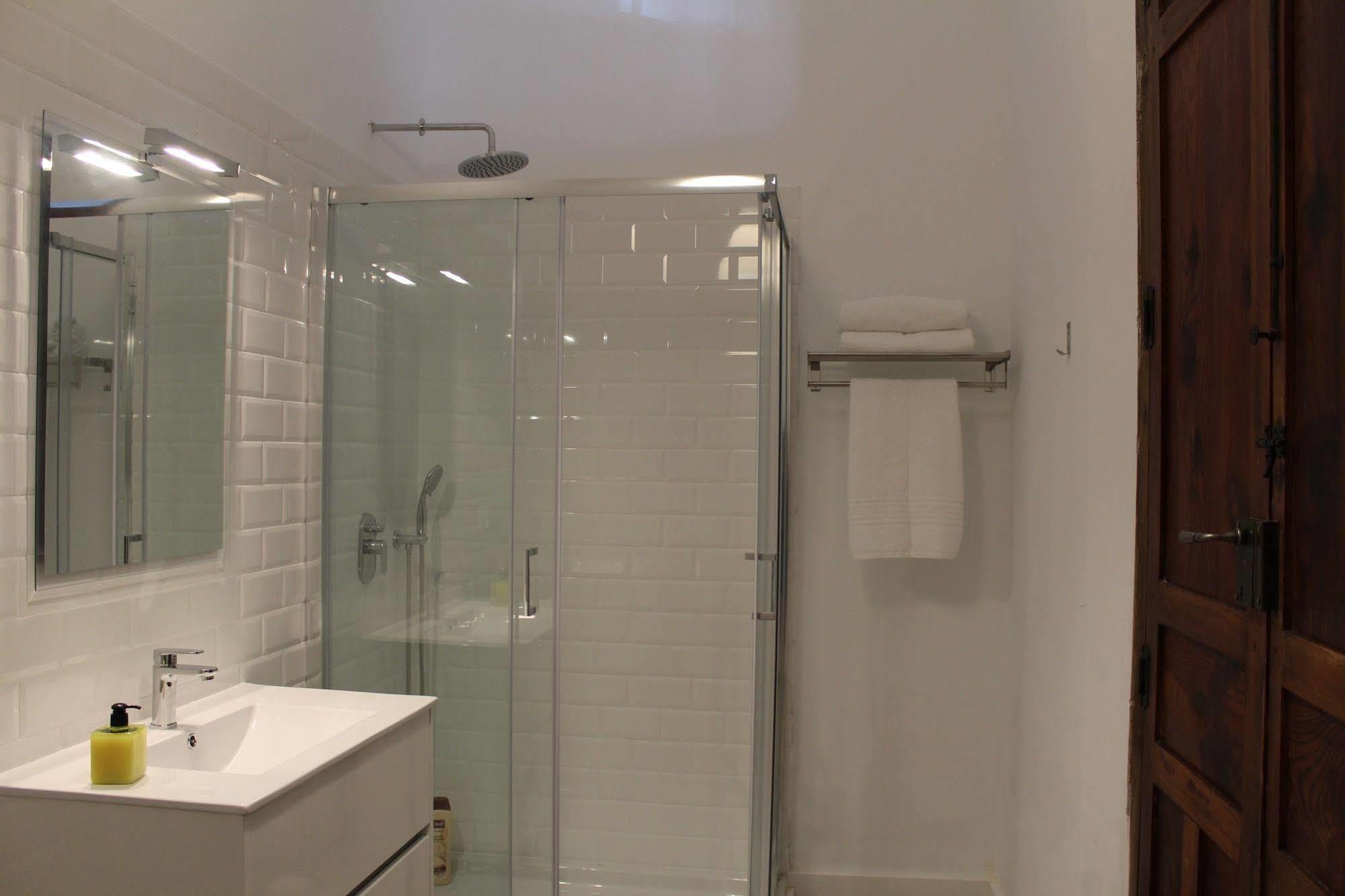 Nwt Paradise Urban Hostel Alicante Exterior foto